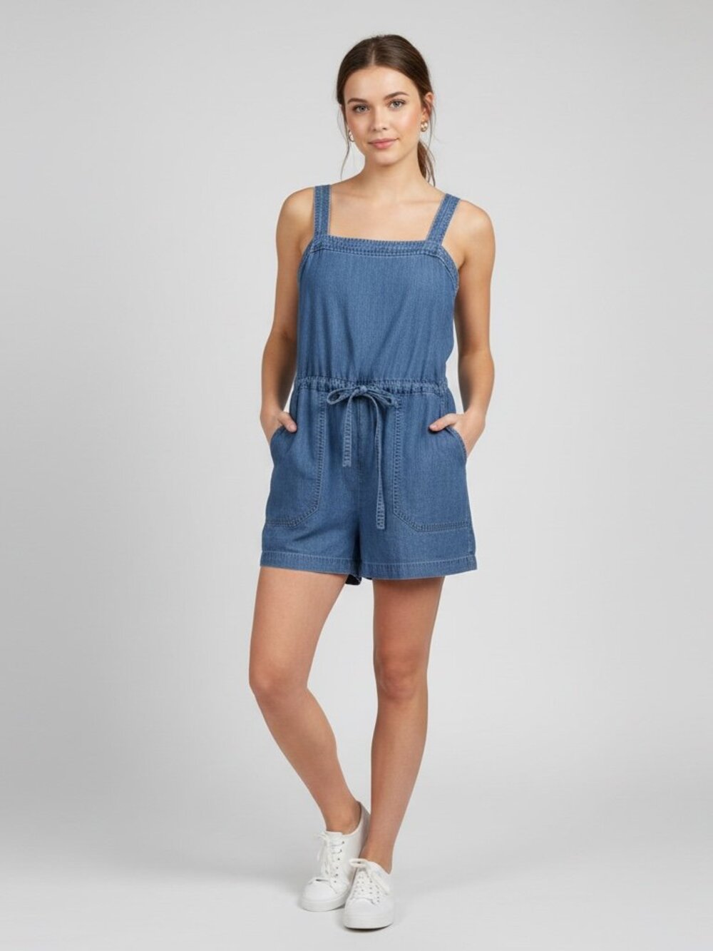 GAP Chambray Apron Romper Women's Size 4 Medium Indigo Blue Tie Waist